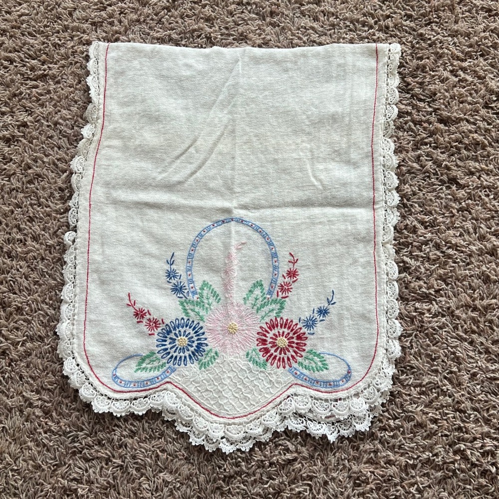 Vintage Hand Embroidered Linen Table Runner Floral Lace Trim Cottagecore 42 Inch